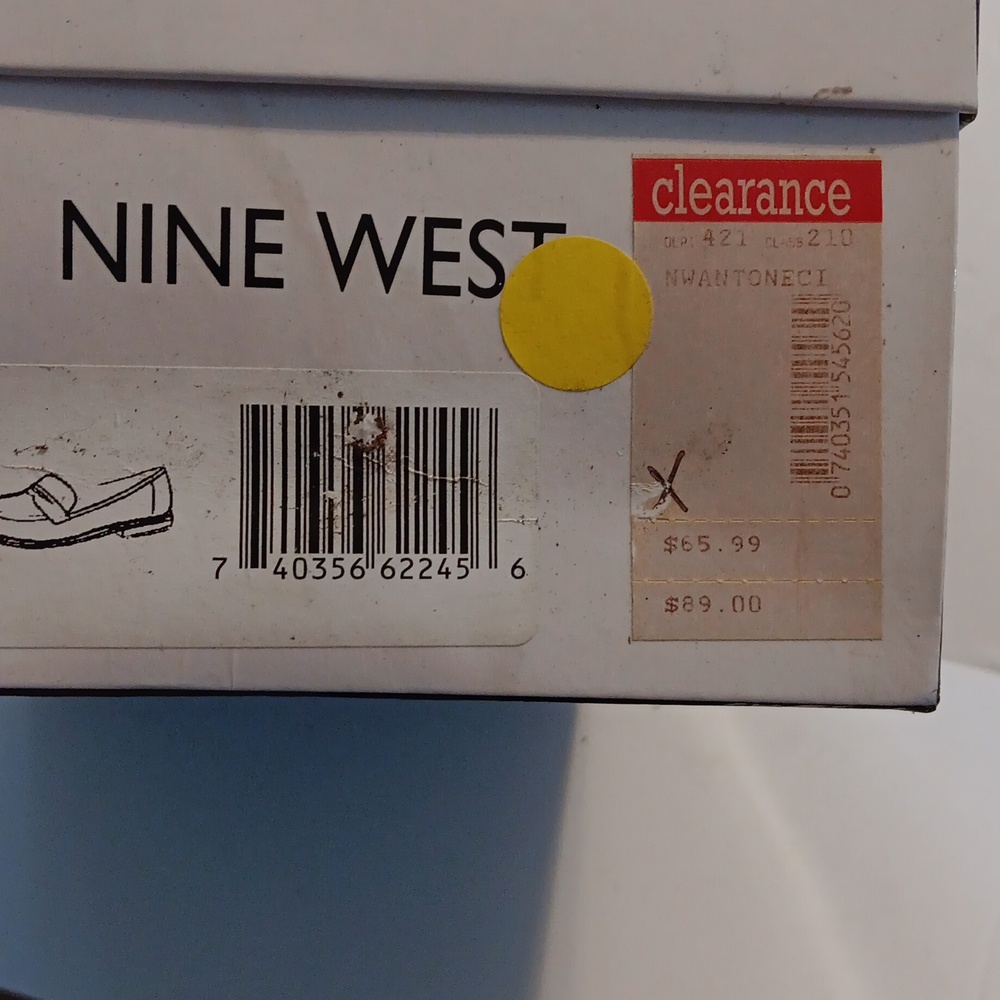 nine west - Picture 7 of 7